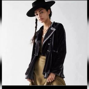 Free people Faye  velvet jacket in ebony
